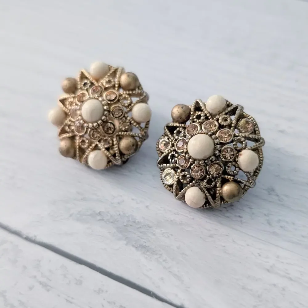 Vintage Clip On Earrings 7/8